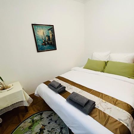 Dream Dwell Paris-Two-Bedroom Flat Near Pompidou Centre Екстер'єр фото