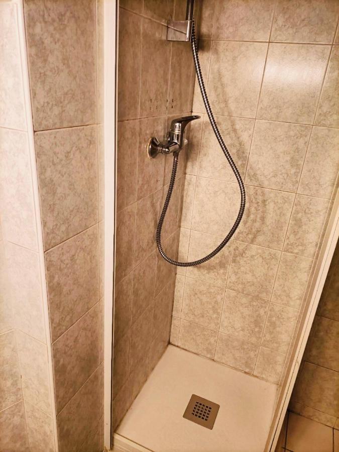 Dream Dwell Paris-Two-Bedroom Flat Near Pompidou Centre Екстер'єр фото