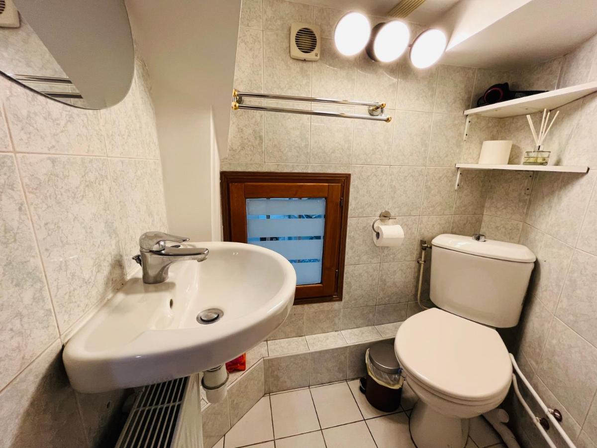 Dream Dwell Paris-Two-Bedroom Flat Near Pompidou Centre Екстер'єр фото