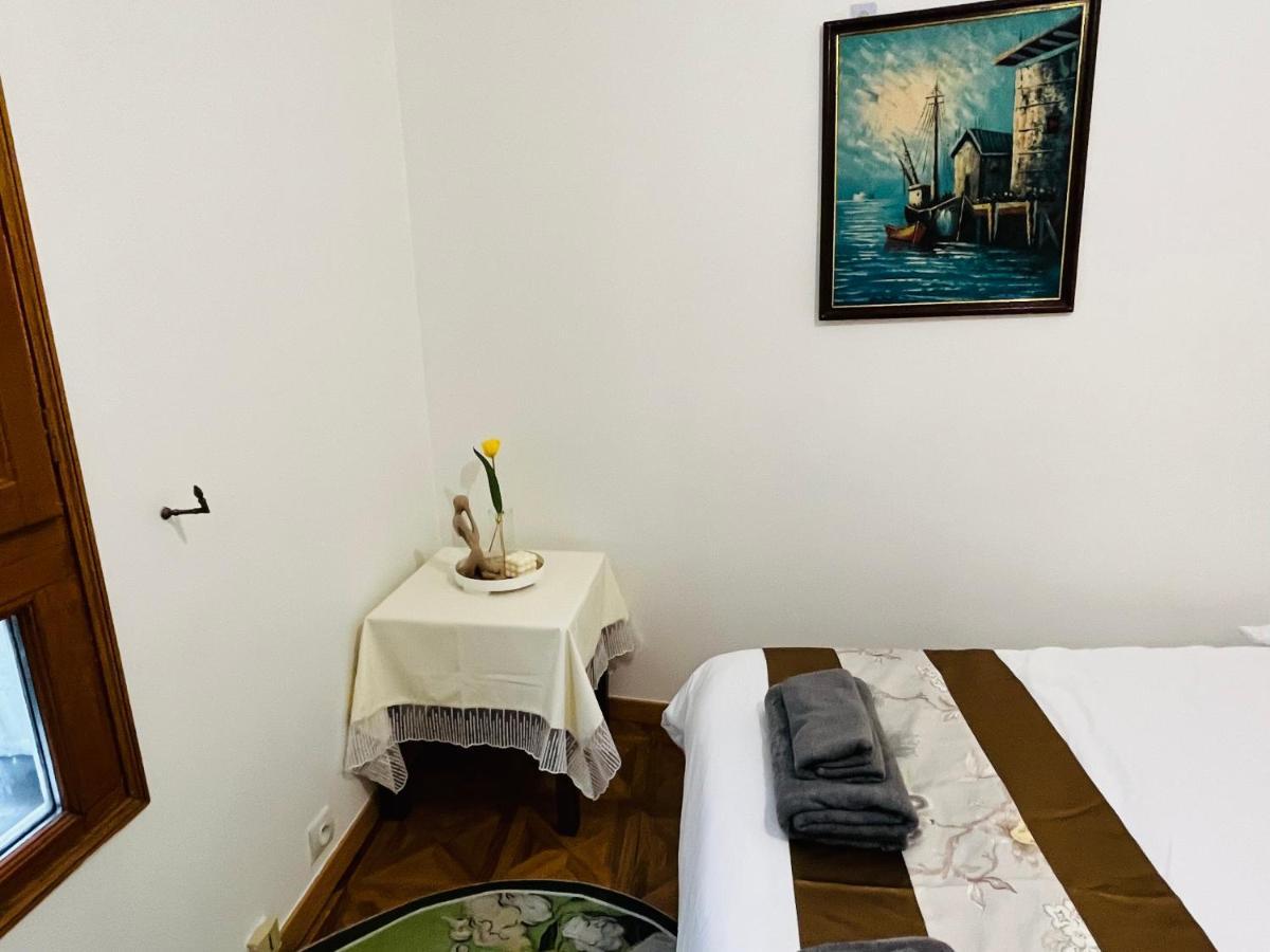 Dream Dwell Paris-Two-Bedroom Flat Near Pompidou Centre Екстер'єр фото